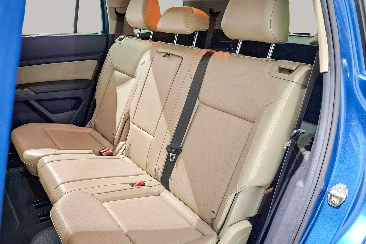 VOLKSWAGEN Teramont SE 2019 - photo 12 - Import Émirats | International Cars