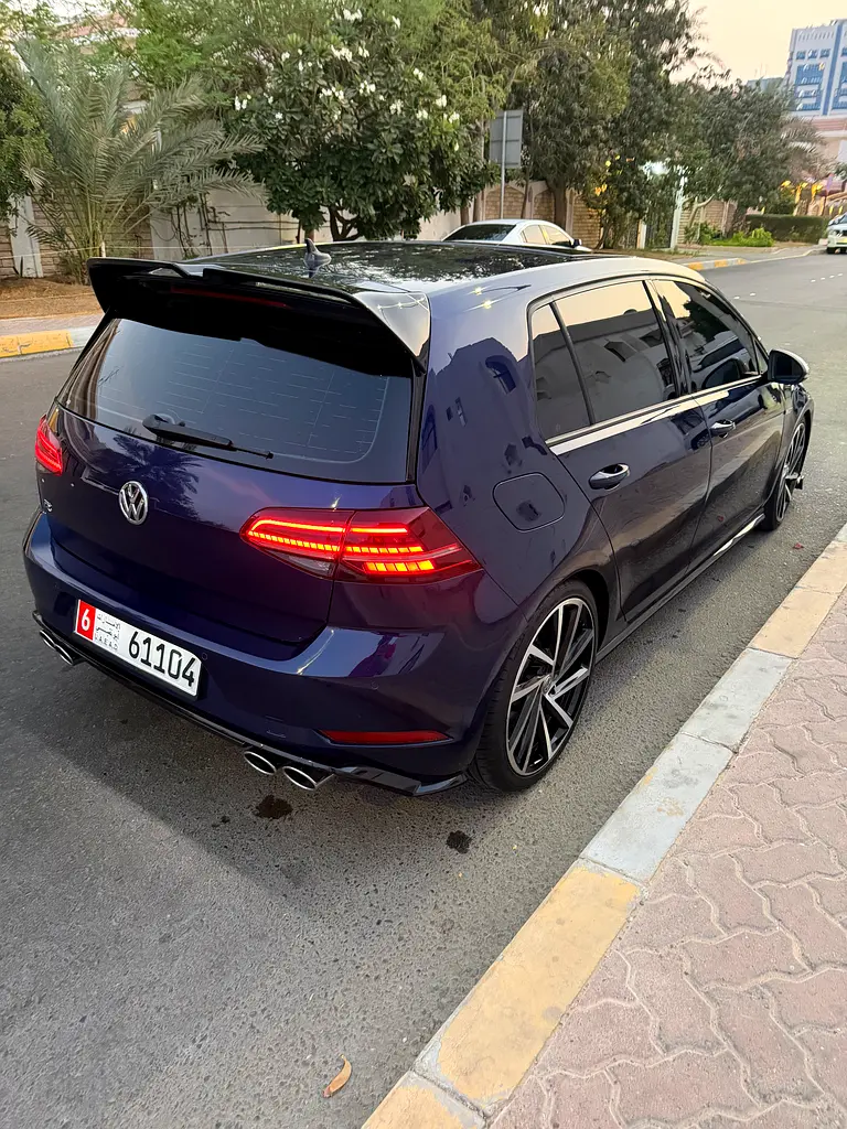 VOLKSWAGEN Golf R 4motion 2019 - photo 4 - Import Émirats | International Cars