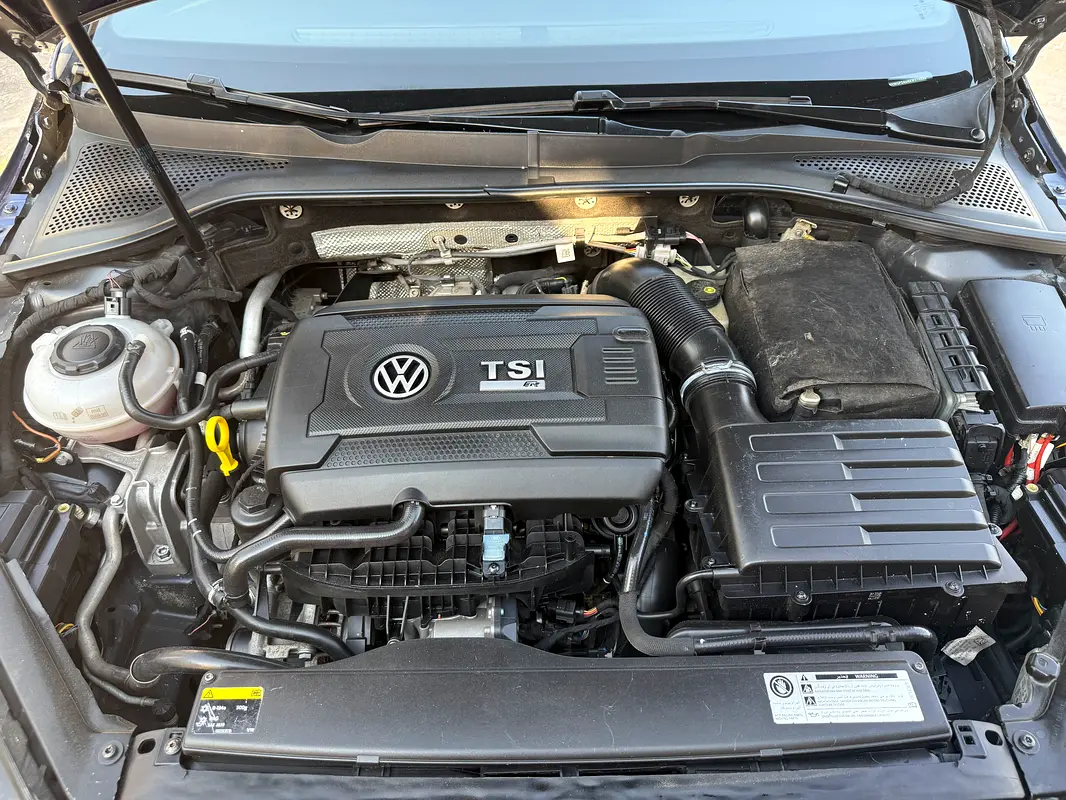 VOLKSWAGEN Golf R 4motion 2019 - photo 8 - Import Émirats | International Cars