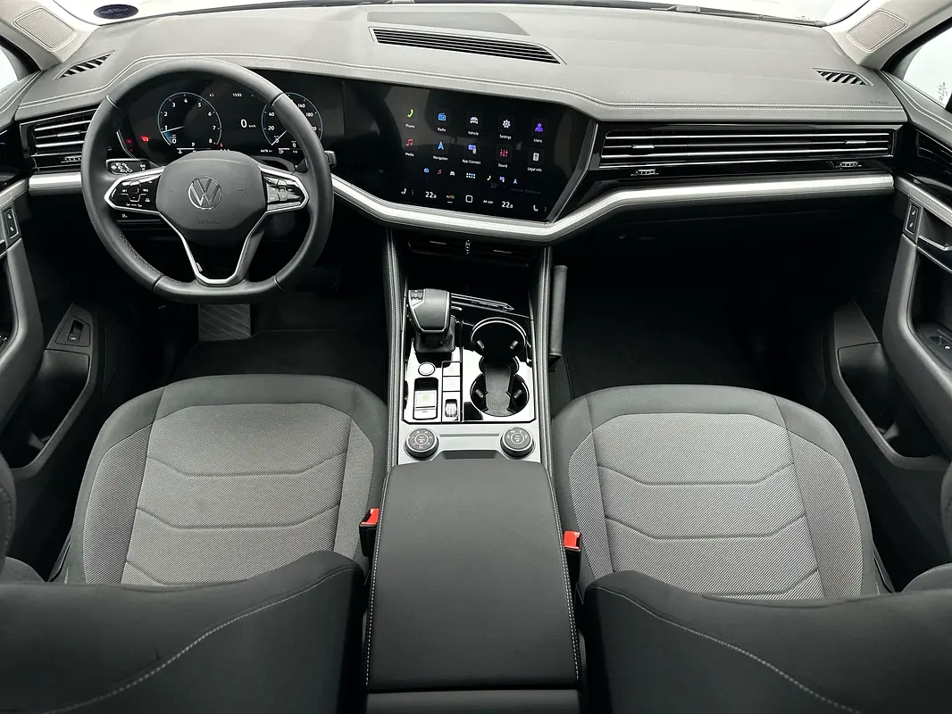 VOLKSWAGEN Touareg Trendline 2024 - photo 6 - Import Émirats | International Cars