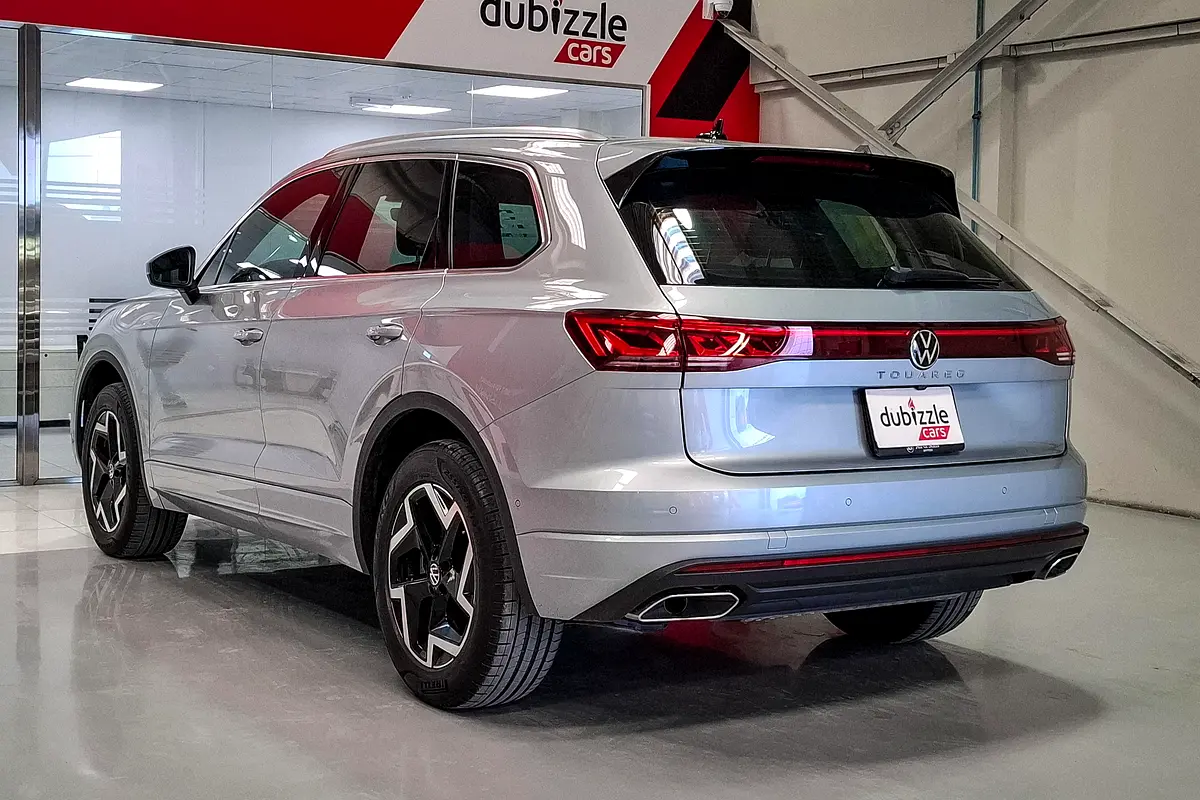 VOLKSWAGEN Touareg Elegance 2024 - photo 8 - Import Émirats | International Cars