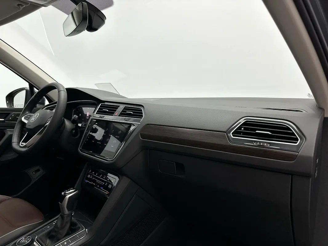 VOLKSWAGEN Tiguan Elegance 2024 - photo 10 - Import Émirats | International Cars