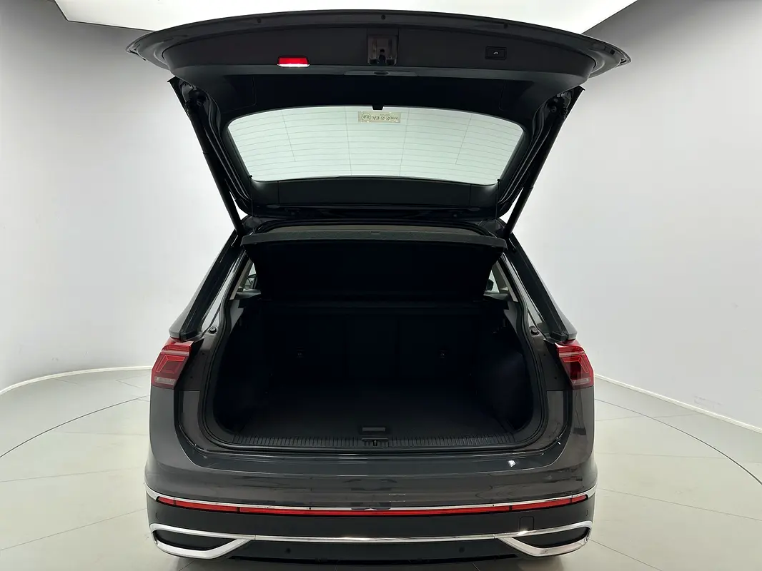 VOLKSWAGEN Tiguan Elegance 2024 - photo 12 - Import Émirats | International Cars