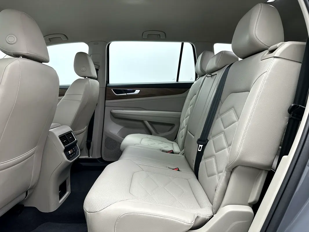 VOLKSWAGEN Teramont Trendline 2024 - photo 12 - Import Émirats | International Cars