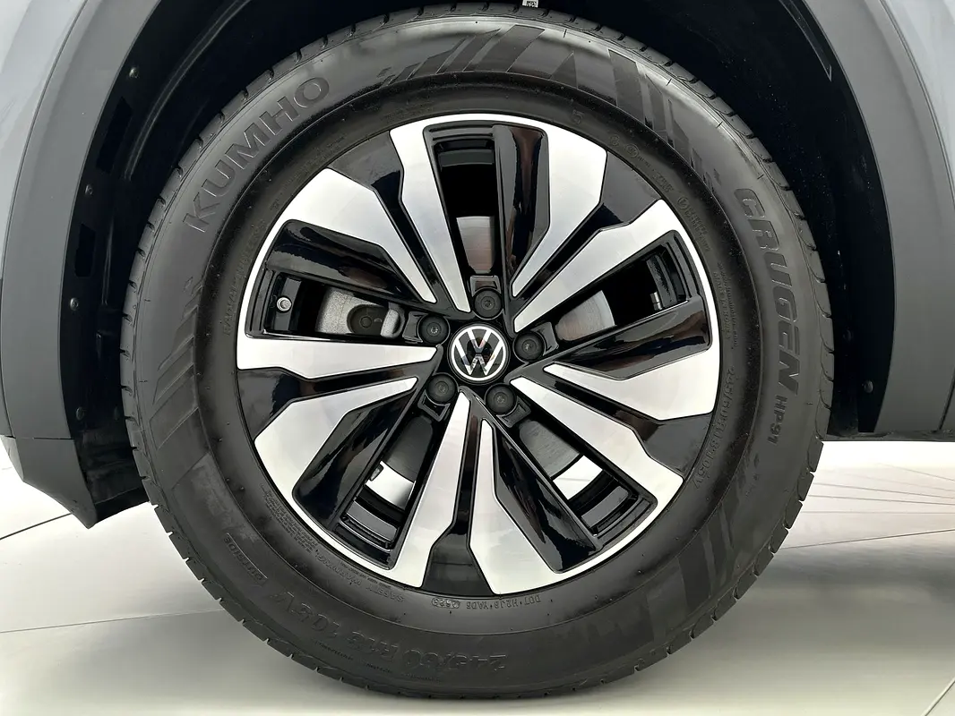 VOLKSWAGEN Teramont Trendline 2024 - photo 7 - Import Émirats | International Cars