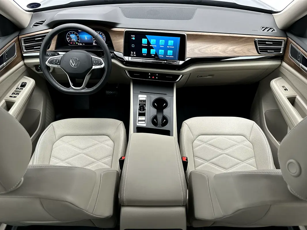 VOLKSWAGEN Teramont Trendline 2024 - photo 9 - Import Émirats | International Cars