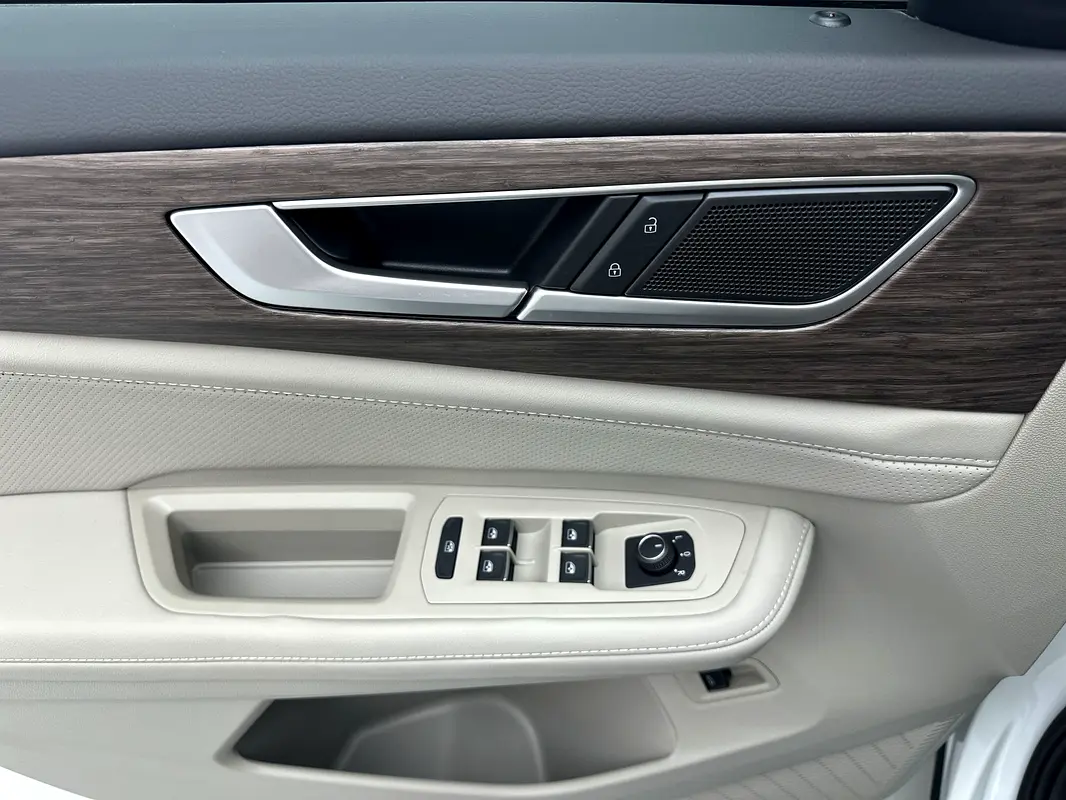 VOLKSWAGEN Teramont Comfortline 2025 - photo 3 - Import Émirats | International Cars