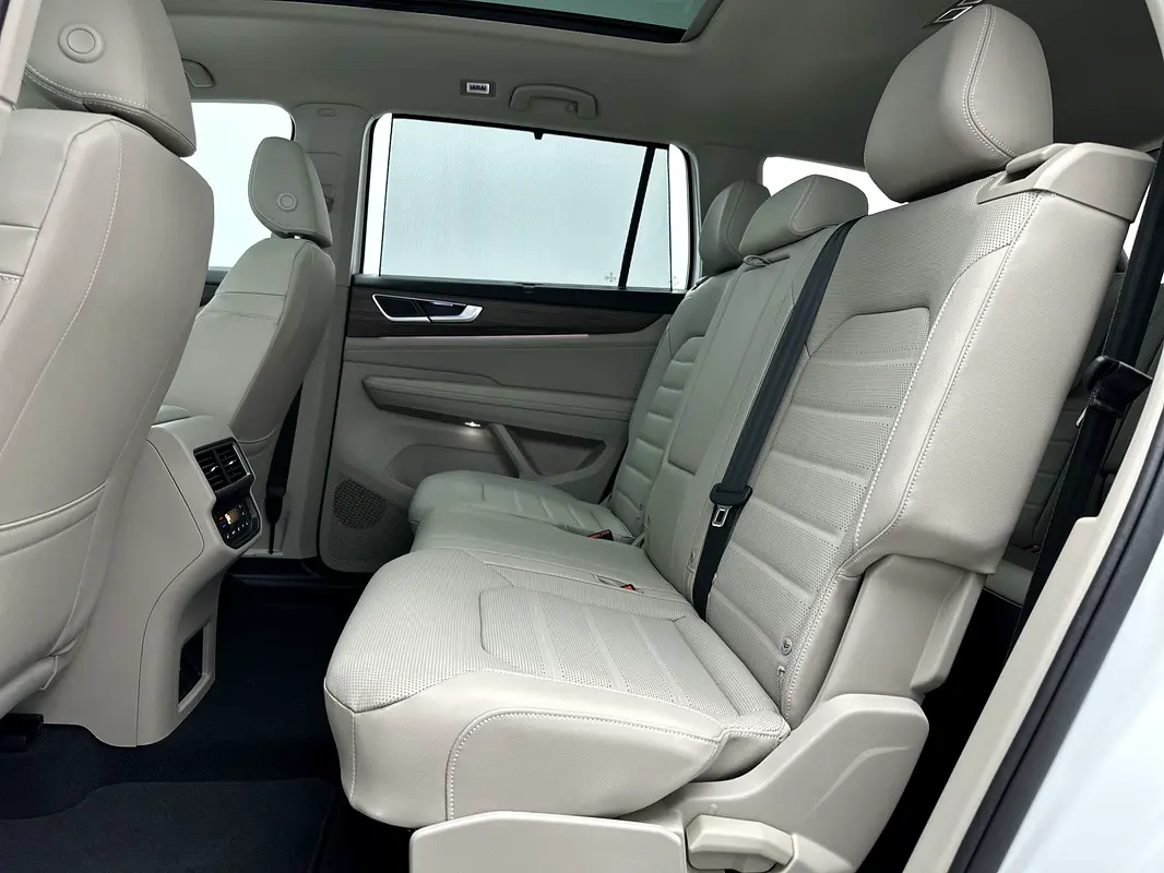 VOLKSWAGEN Teramont Comfortline 2025 - photo 8 - Import Émirats | International Cars