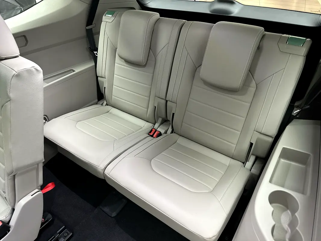 VOLKSWAGEN Teramont Comfortline 2025 - photo 12 - Import Émirats | International Cars