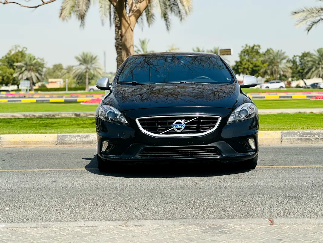 VOLVO V-Class Other 2016 - photo 4 - Import Émirats | International Cars