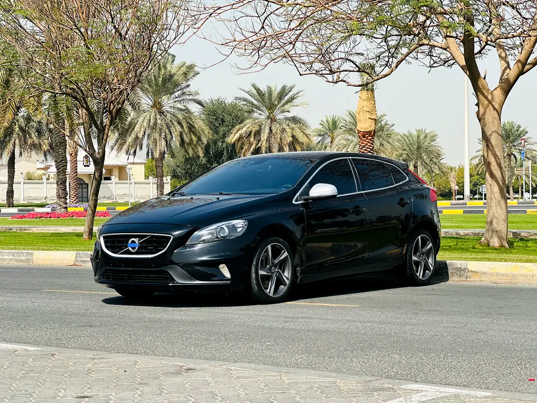 VOLVO V-Class Other 2016 - photo 6 - Import Émirats | International Cars