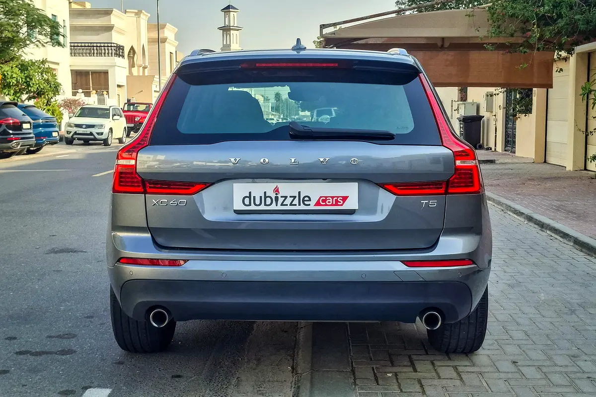 VOLVO XC60 T5 2021 - photo 7 - Import Émirats | International Cars