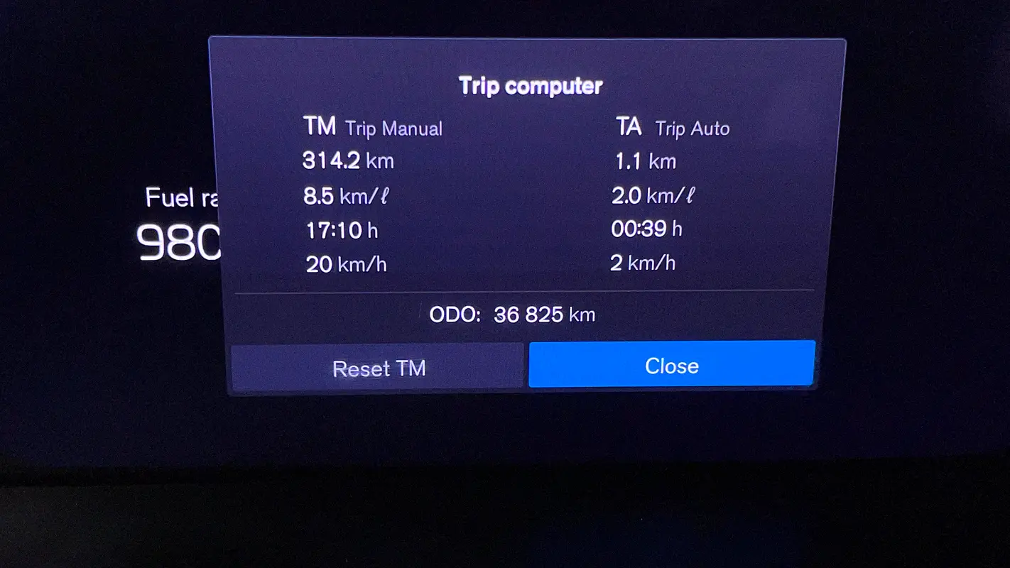 VOLVO XC60 B5 Core 2023 - photo 10 - Import Émirats | International Cars