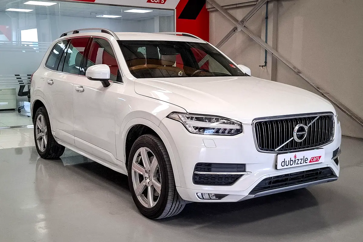 VOLVO XC90 Momentum 2019