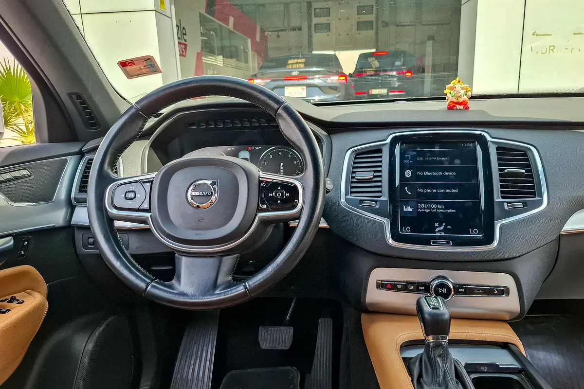 VOLVO XC90 Momentum 2019 - photo 9 - Import Émirats | International Cars
