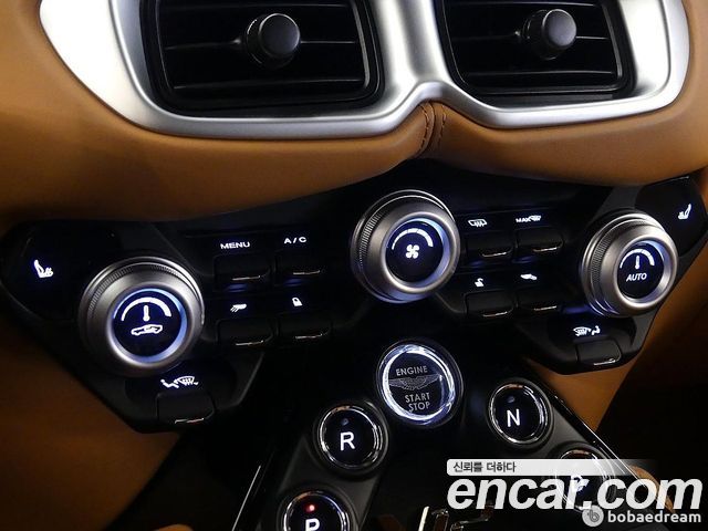 ASTON MARTIN 밴티지 2세대 5.2 V12 파이널 Edition 2023 - photo 12 - Import Corée du Sud | International Cars