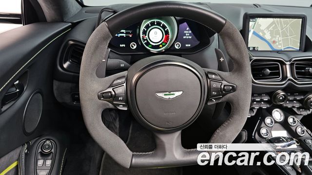 ASTON MARTIN 밴티지 2세대 4.0 V8 Roadster F1 Edition 2022 - photo 13 - Import Corée du Sud | International Cars