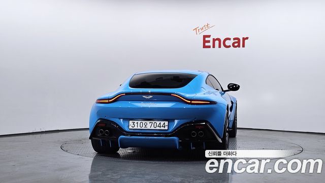ASTON MARTIN 밴티지 2세대 4.0 V8 Coupé 2019 - photo 4 - Import Corée du Sud | International Cars