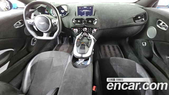 ASTON MARTIN 밴티지 2세대 4.0 V8 Coupé 2019 - photo 7 - Import Corée du Sud | International Cars