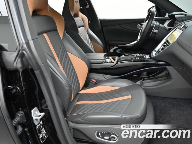 ASTON MARTIN DBX 4.0 V8 707 2023 - photo 10 - Import Corée du Sud | International Cars
