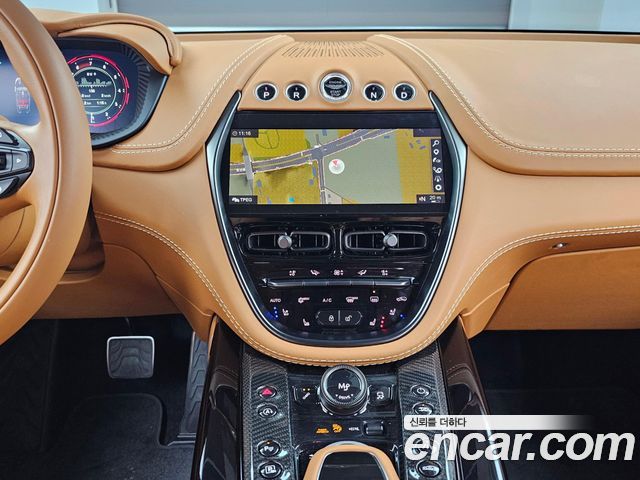 ASTON MARTIN DBX 4.0 V8 707 2023 - photo 14 - Import Corée du Sud | International Cars