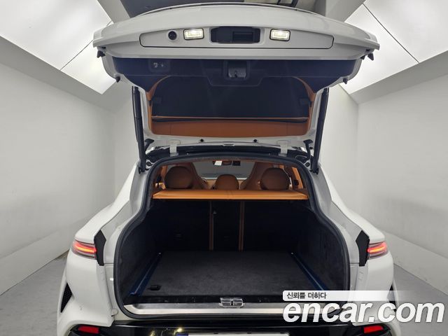 ASTON MARTIN DBX 4.0 V8 707 2023 - photo 19 - Import Corée du Sud | International Cars