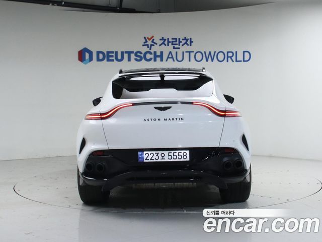 ASTON MARTIN DBX 4.0 V8 707 2023 - photo 4 - Import Corée du Sud | International Cars
