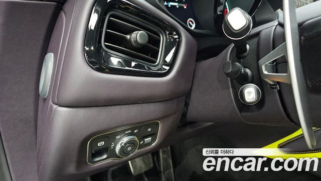 ASTON MARTIN 밴티지 2세대 4.0 V8 Coupé 2020 - photo 16 - Import Corée du Sud | International Cars