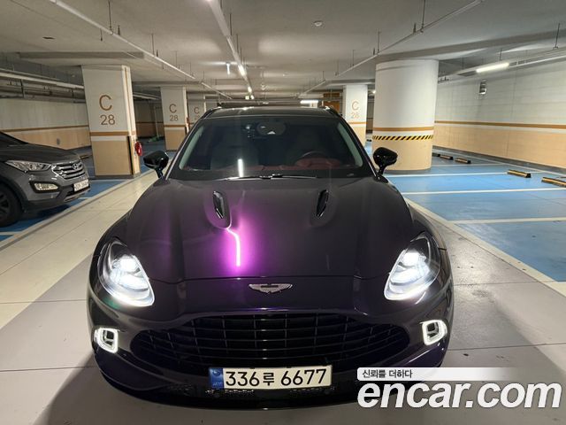ASTON MARTIN DBX 4.0 V8 2022 - photo 2 - Import Corée du Sud | International Cars