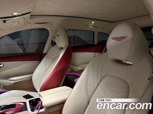 ASTON MARTIN DBX 4.0 V8 2022 - photo 8 - Import Corée du Sud | International Cars
