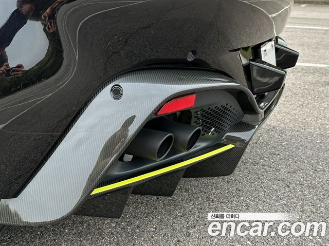 ASTON MARTIN 밴티지 2세대 4.0 V8 Coupé 2020 - photo 18 - Import Corée du Sud | International Cars
