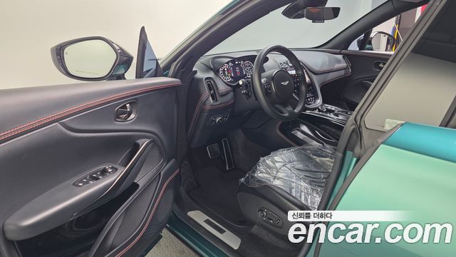 ASTON MARTIN DBX 4.0 V8 707 2023 - photo 10 - Import Corée du Sud | International Cars