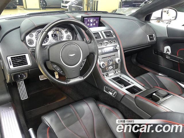 ASTON MARTIN DB9 6.0 V12 볼란테 2015 - photo 10 - Import Corée du Sud | International Cars