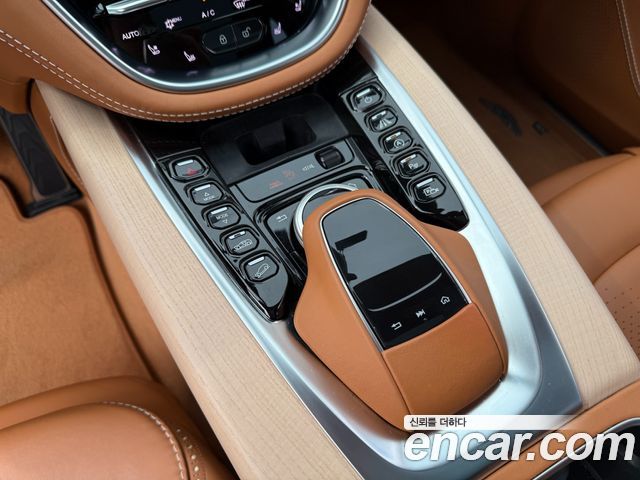 ASTON MARTIN DBX 4.0 V8 2021 - photo 11 - Import Corée du Sud | International Cars
