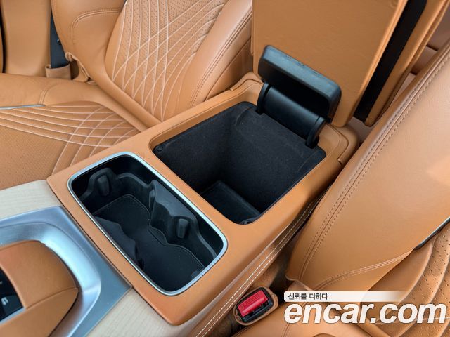 ASTON MARTIN DBX 4.0 V8 2021 - photo 19 - Import Corée du Sud | International Cars