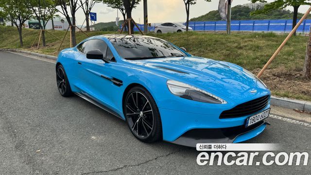 ASTON MARTIN Vanquish 6.0 V12 Coupé 2015