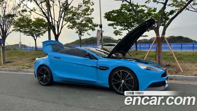 ASTON MARTIN Vanquish 6.0 V12 Coupé 2015 - photo 11 - Import Corée du Sud | International Cars