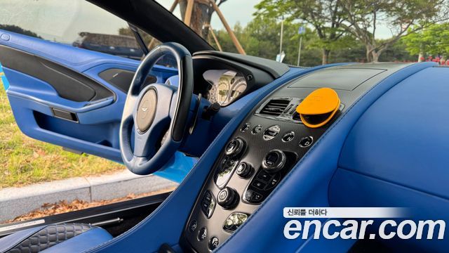 ASTON MARTIN Vanquish 6.0 V12 Coupé 2015 - photo 17 - Import Corée du Sud | International Cars