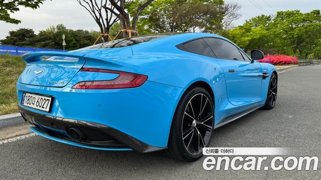 ASTON MARTIN Vanquish 6.0 V12 Coupé 2015 - photo 2 - Import Corée du Sud | International Cars