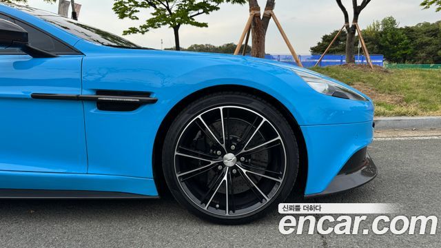 ASTON MARTIN Vanquish 6.0 V12 Coupé 2015 - photo 5 - Import Corée du Sud | International Cars