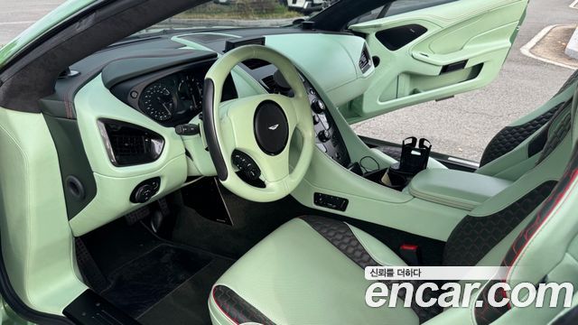 ASTON MARTIN Vanquish 6.0 V12 Coupé 2016 - photo 14 - Import Corée du Sud | International Cars