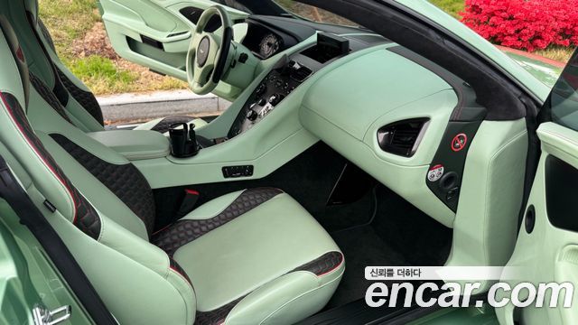 ASTON MARTIN Vanquish 6.0 V12 Coupé 2016 - photo 20 - Import Corée du Sud | International Cars