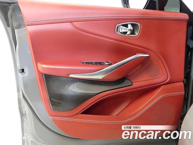 ASTON MARTIN DBX 4.0 V8 2022 - photo 10 - Import Corée du Sud | International Cars