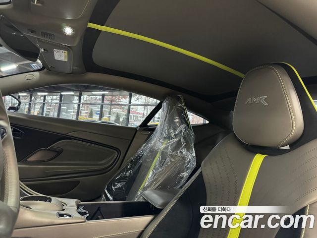 ASTON MARTIN DB11 5.2 V12 Coupé AMR 2020 - photo 15 - Import Corée du Sud | International Cars