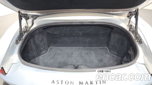 ASTON MARTIN 밴티지 2세대 4.0 V8 Roadster 2022 - photo 11 - Import Corée du Sud | International Cars