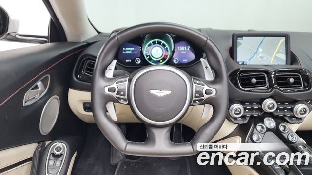 ASTON MARTIN 밴티지 2세대 4.0 V8 Roadster 2022 - photo 13 - Import Corée du Sud | International Cars