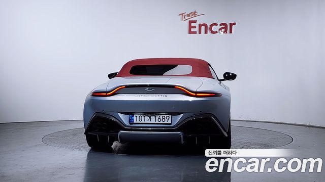 ASTON MARTIN 밴티지 2세대 4.0 V8 Roadster 2022 - photo 4 - Import Corée du Sud | International Cars