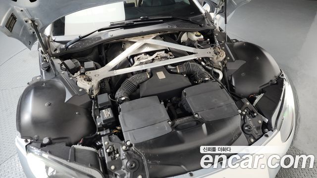 ASTON MARTIN 밴티지 2세대 4.0 V8 Roadster 2022 - photo 6 - Import Corée du Sud | International Cars