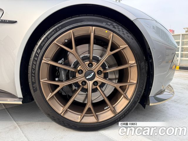 ASTON MARTIN 밴티지 2세대 4.0 V8 Coupé 2025 - photo 6 - Import Corée du Sud | International Cars
