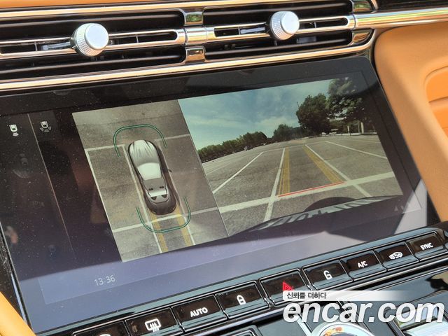 ASTON MARTIN DB12 4.0 V8 볼란테 2025 - photo 14 - Import Corée du Sud | International Cars